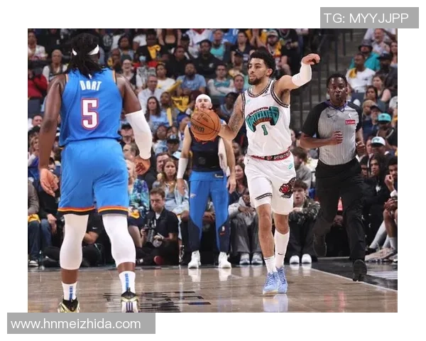 雷霆与灰熊精彩对决回放分析及赛后精彩瞬间回顾